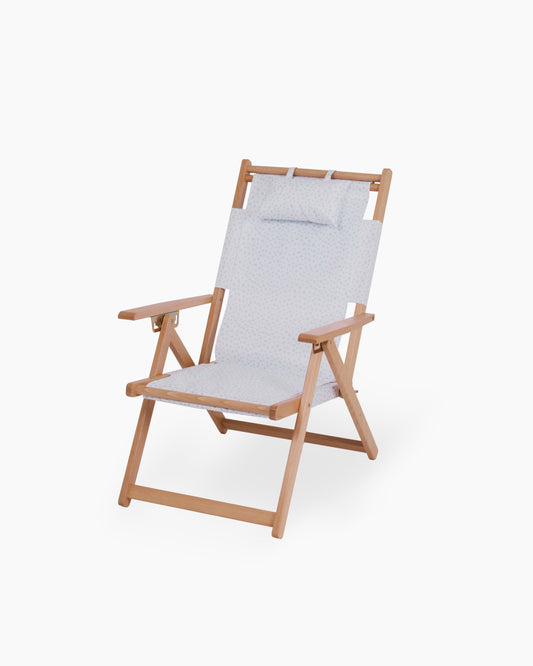 Classy Beach Chair - Sky Blue Dots